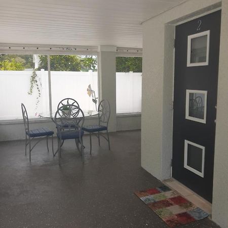 Bush Garden Park Nearby Apartments Tampa Extérieur photo