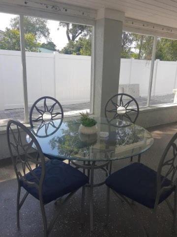 Bush Garden Park Nearby Apartments Tampa Extérieur photo